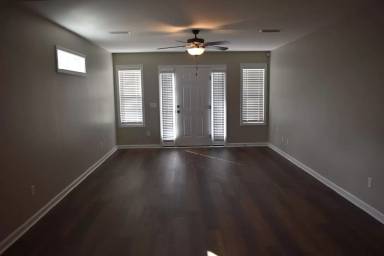 Main picture of 100 Jasmine Cir