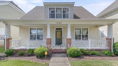 Main picture of 1723 Briarfield Rd