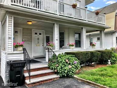 Main picture of 147 Langdon Ave