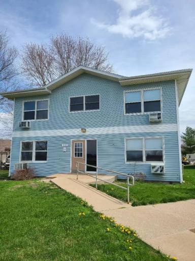 Main picture of 208 W Spruce St