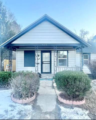 Main picture of 823 E Moreno Ave