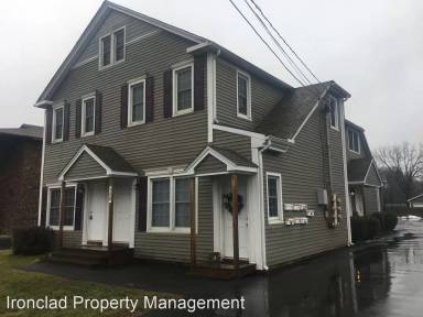 Main picture of 140 W Main St