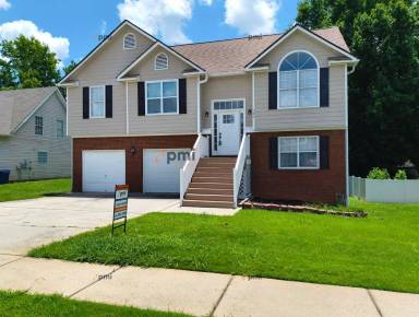 Main picture of 194 Saddleview Trl