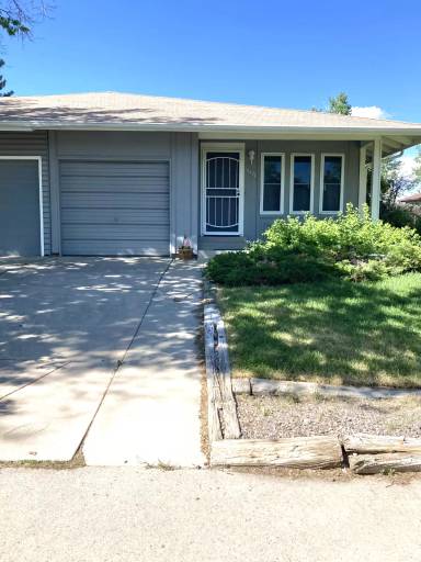 Main picture of 15423 E Princeton Ave