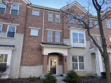 Main picture of 4702 N Lamon Ave