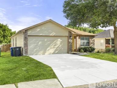 Main picture of 9927 Magnolia Riv
