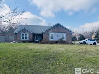 Main picture of 15 Dahlia Ln