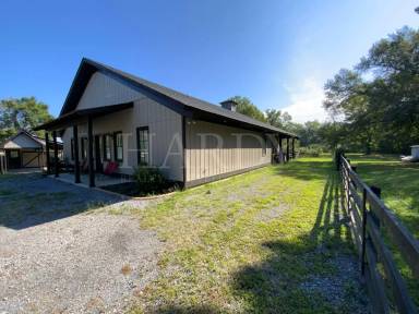 Main picture of 127 Carpenter Rd NE