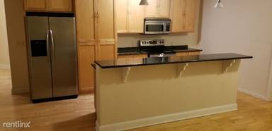 Main picture of 606 W Wisconsin Ave