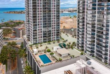 Main picture of Harbor Square