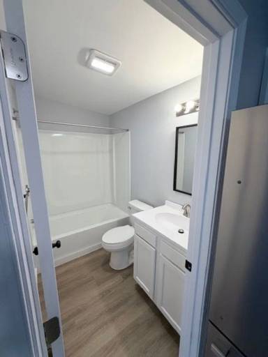Main picture of 719 1st St