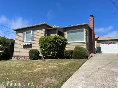 Main picture of 458 Oak Ave