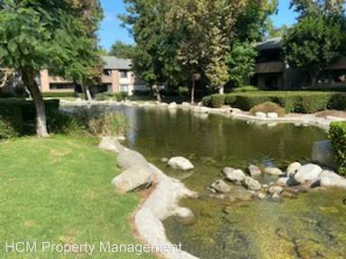 Main picture of River Oaks Apartments