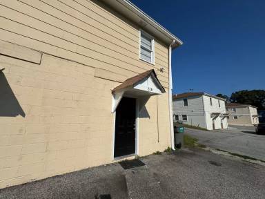 Main picture of 5973 Peco Ln