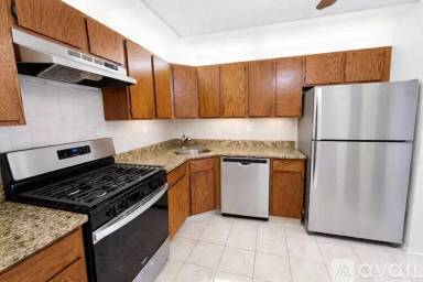 Main picture of 215 Rachel Ct