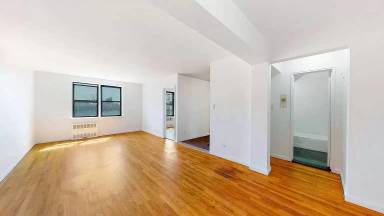 Main picture of 2640 Marion Ave