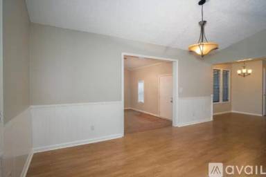 Main picture of 2834 Forest Chase Dr NE
