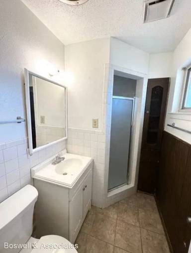 Main picture of 4805 Storey Ave