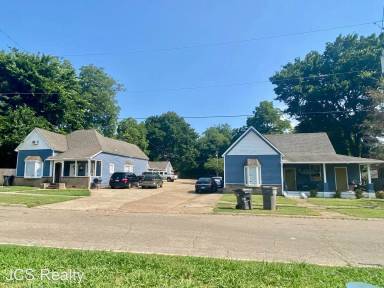 Main picture of 908 Warner Ave