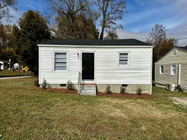 Main picture of 210 S Lexington Dr
