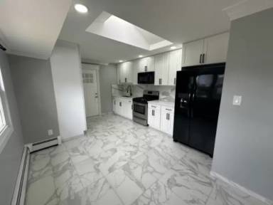 Main picture of 35 Joy Rd