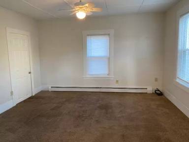 Main picture of 17 Central St