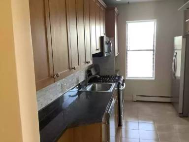 Main picture of 15 Broadway