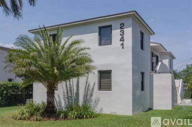 Main picture of 2341 SW 27th St