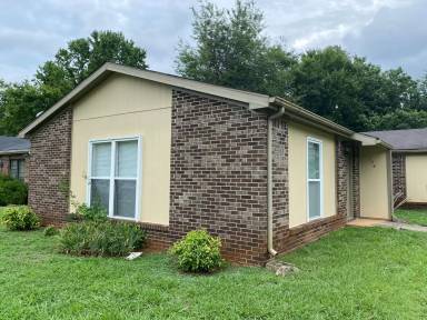 Main picture of 124 Westscott Dr