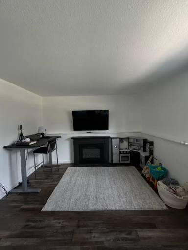 Main picture of 701 N Rouse Ave
