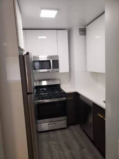 Main picture of Avalon Court Apartments