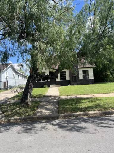 Main picture of 734 N Milam St