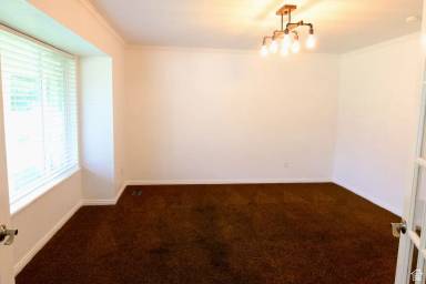Main picture of 425 N 2150 W