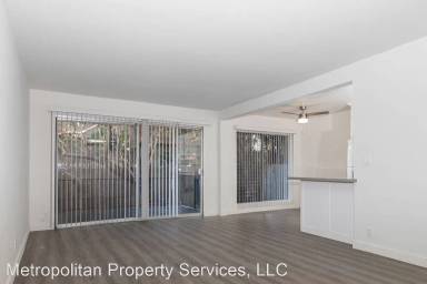 Main picture of 8635 Cashio St