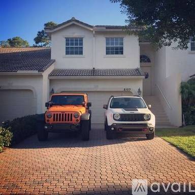Main picture of 8103 Mulligan Cir