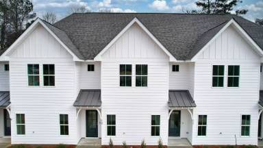 Main picture of 630 Village Dr