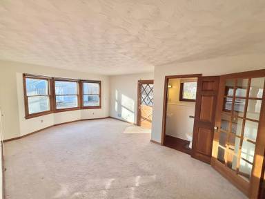 Main picture of 99 Shelbourne Rd