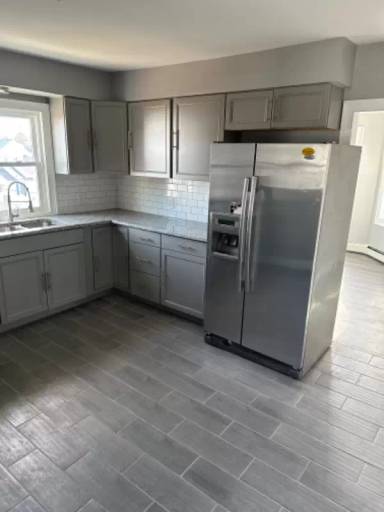 Main picture of 25 Sybaris St