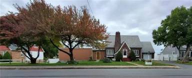 Main picture of 906 Race St