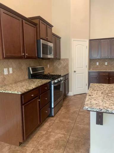 Main picture of 1775 W Humboldt Dr
