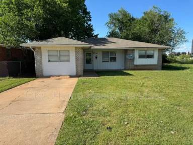 Main picture of 201 NW 85th St