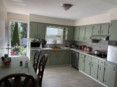 Main picture of 20 Columbia Pl