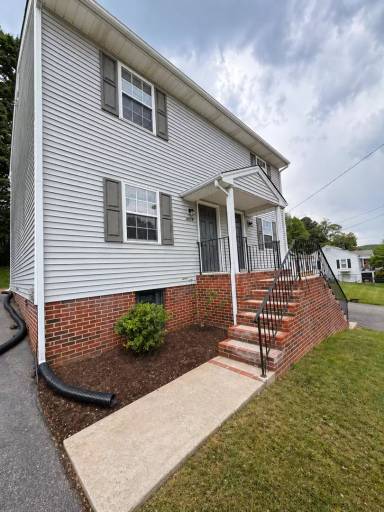 Main picture of 3523 Troxell Rd SE