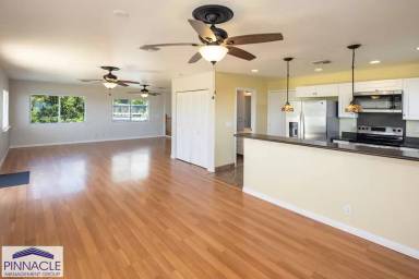 Main picture of 92-7049 Elele St