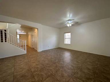 Main picture of 322 N 76th Pl