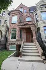 Main picture of 3848 S Lake Park Ave