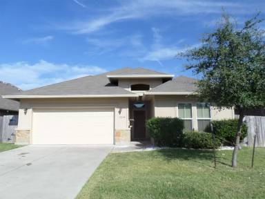 Main picture of 2214 Cardinales Ln