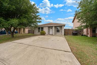 Main picture of 6131 Lake Victoria St