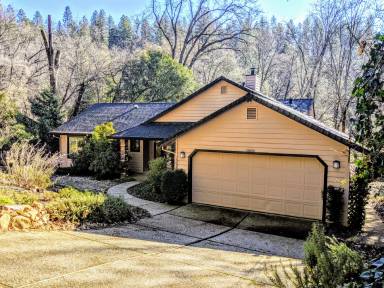 Main picture of 15053 Stinson Dr