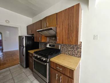 Main picture of 8718 31st Ave